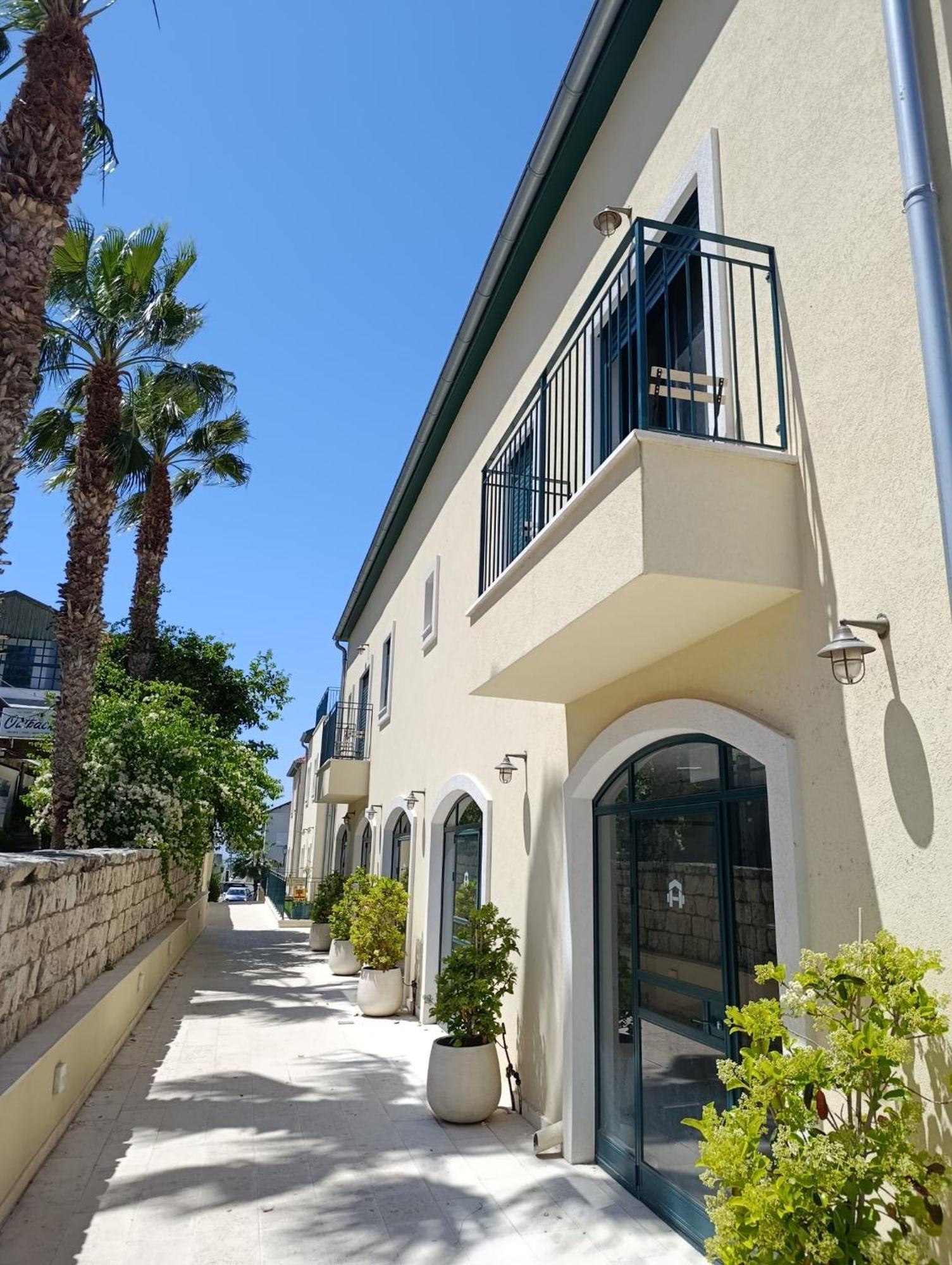 49 Boutique * Zichron Ja’akow